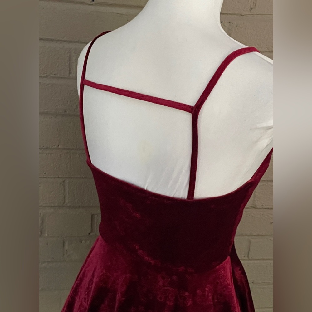 Anthropologie Monteau burgundy velvet peplum top S - Picture 7 of 10